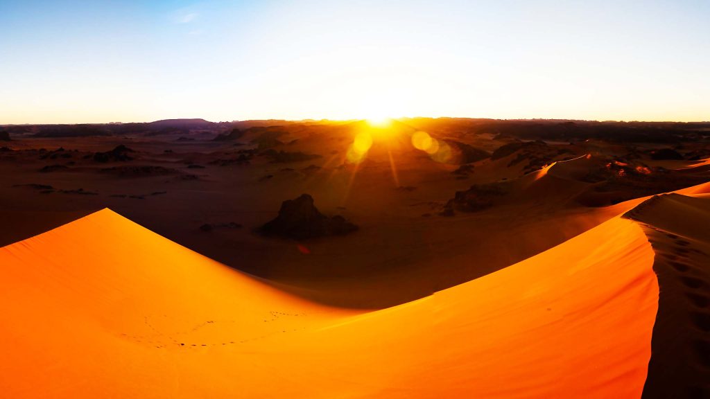 百夫長旅遊_非洲_阿爾及利亞圖庫_阿爾及利亞梅組卡沙漠Merzouga-Algeria-shutterstock_102914238122