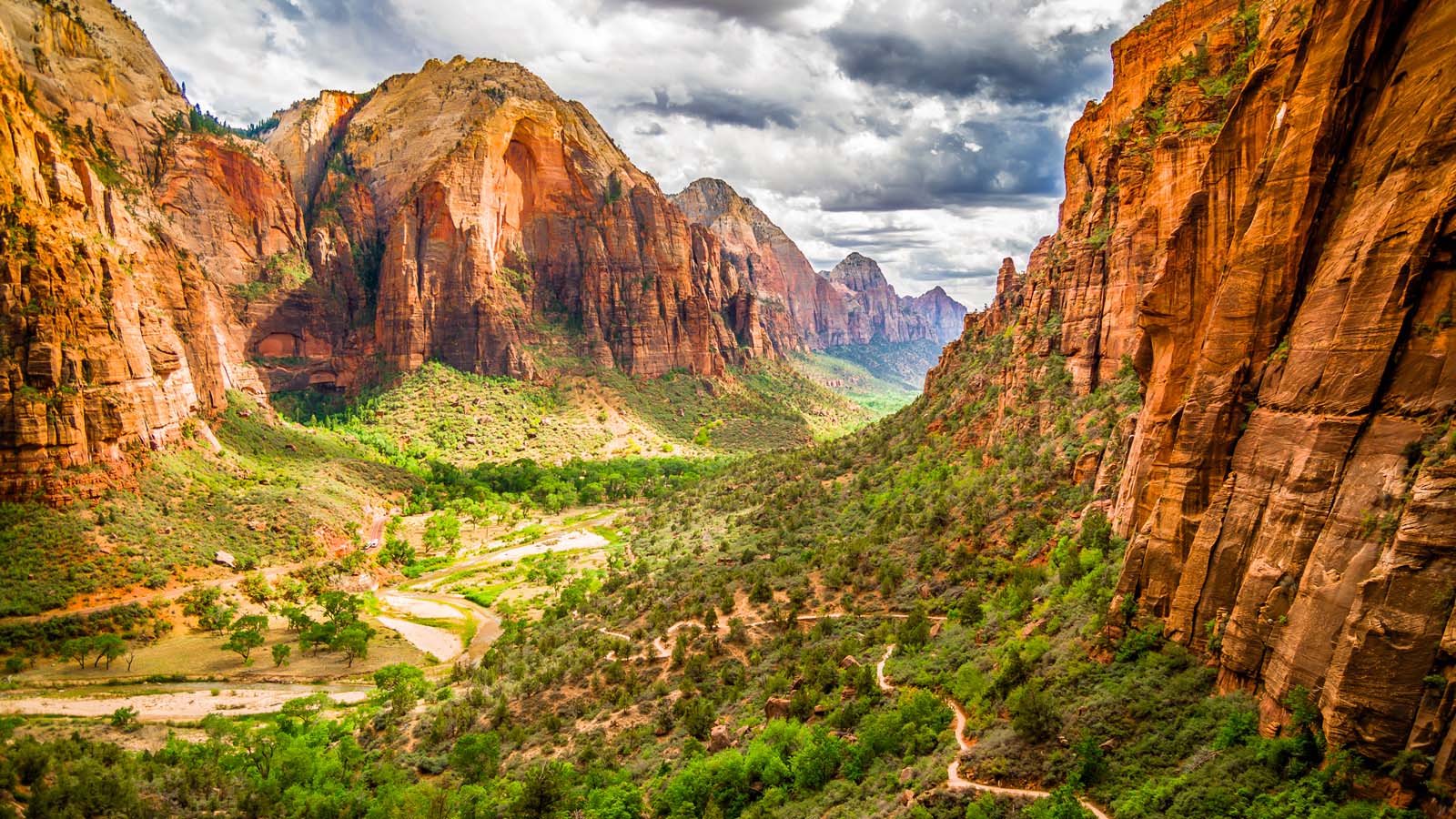 百夫長旅遊_美洲_美國-錫安國家公園-ZION-NATIONAL-PARK-shutterstock_220731535-M