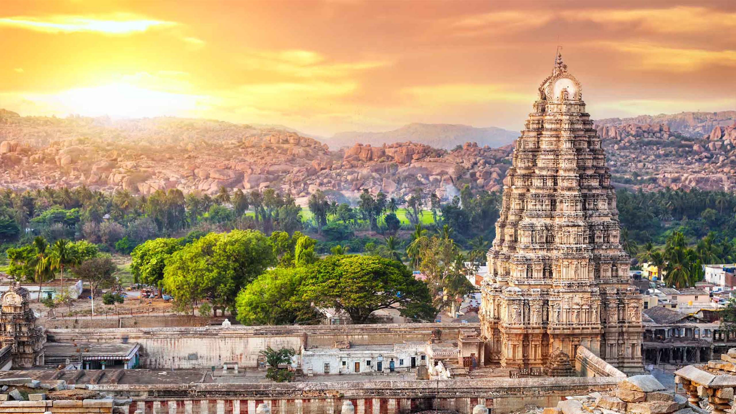 百夫長旅遊_亞洲_亨比_shutterstock_200702498-Hampi-Karnataka-India哈比古城印度-B