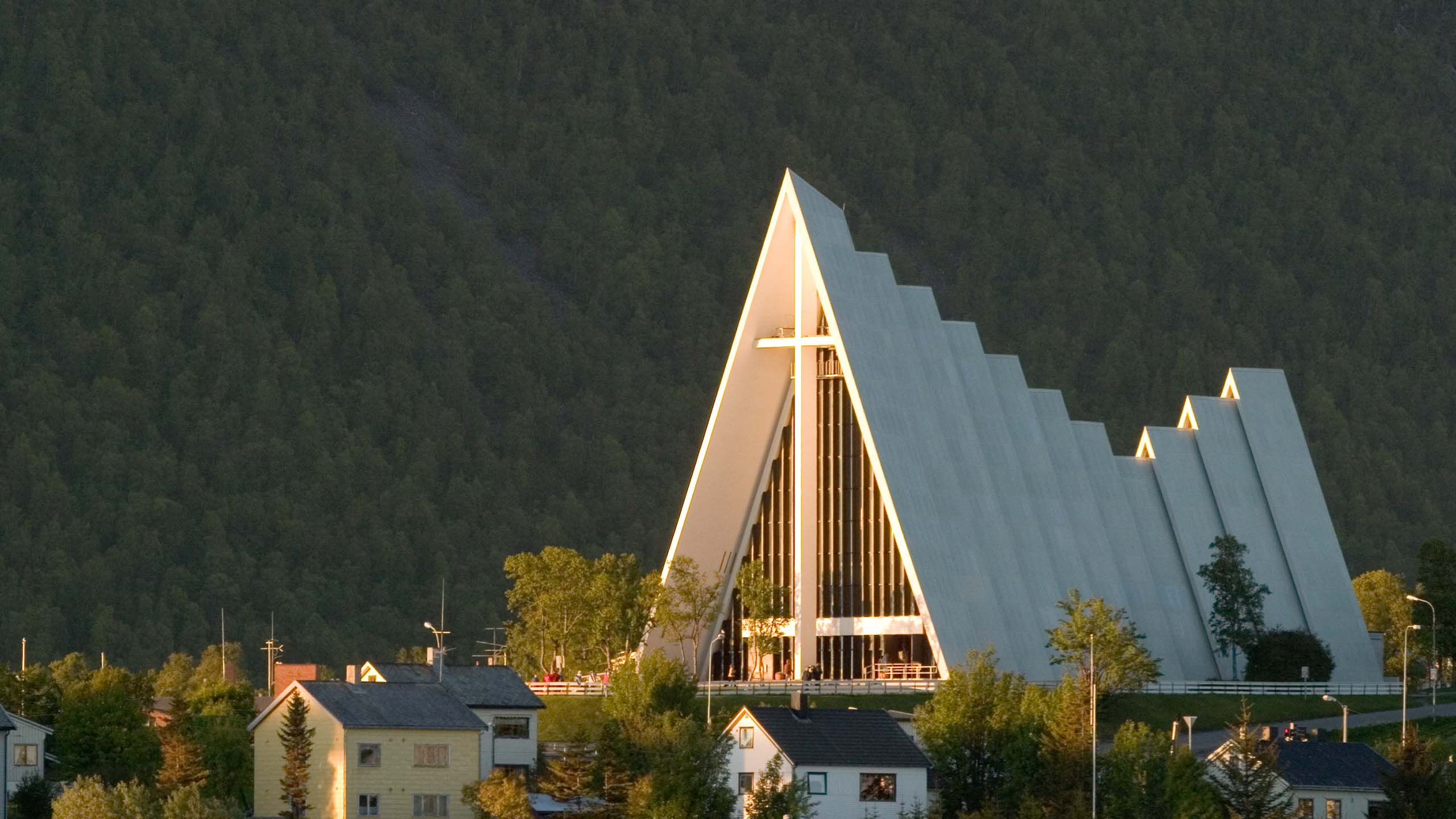 百夫長旅遊_歐洲_法羅群島．羅浮敦群島_北極大教堂Arctic Cathedral