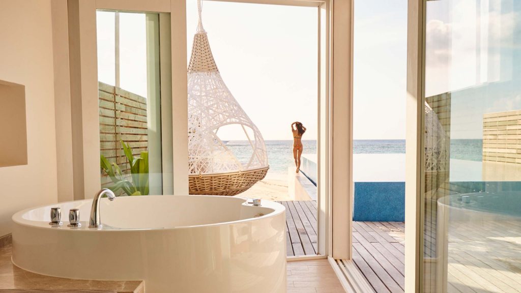 百夫長旅遊_亞洲_馬爾地夫_LUX TEMPTATION POOL WATER VILLAS5